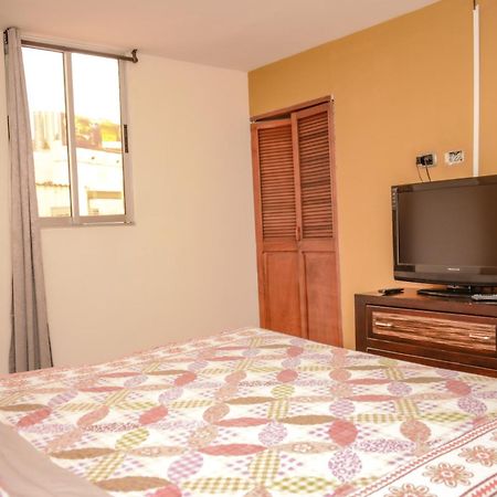 Calle 10 Suites Медельин Экстерьер фото