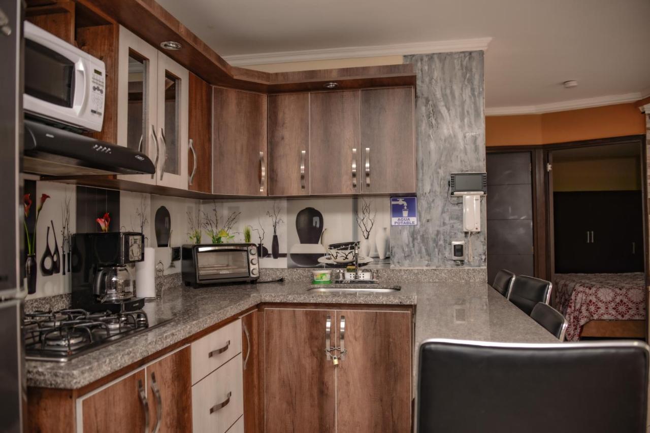 Calle 10 Suites Медельин Экстерьер фото