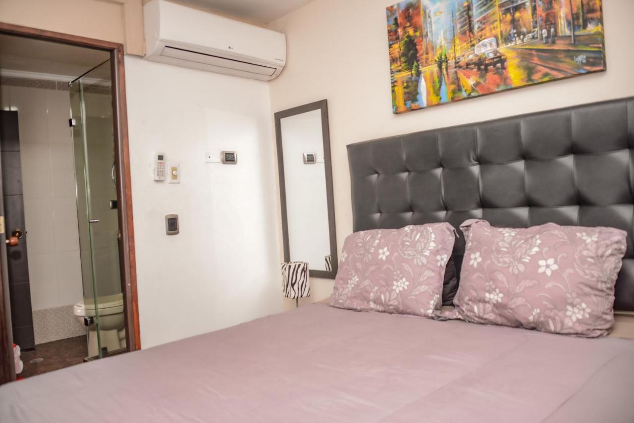 Calle 10 Suites Медельин Экстерьер фото