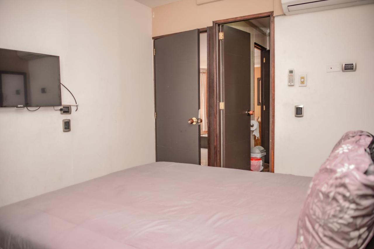 Calle 10 Suites Медельин Экстерьер фото