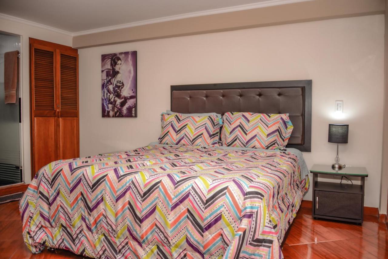 Calle 10 Suites Медельин Экстерьер фото