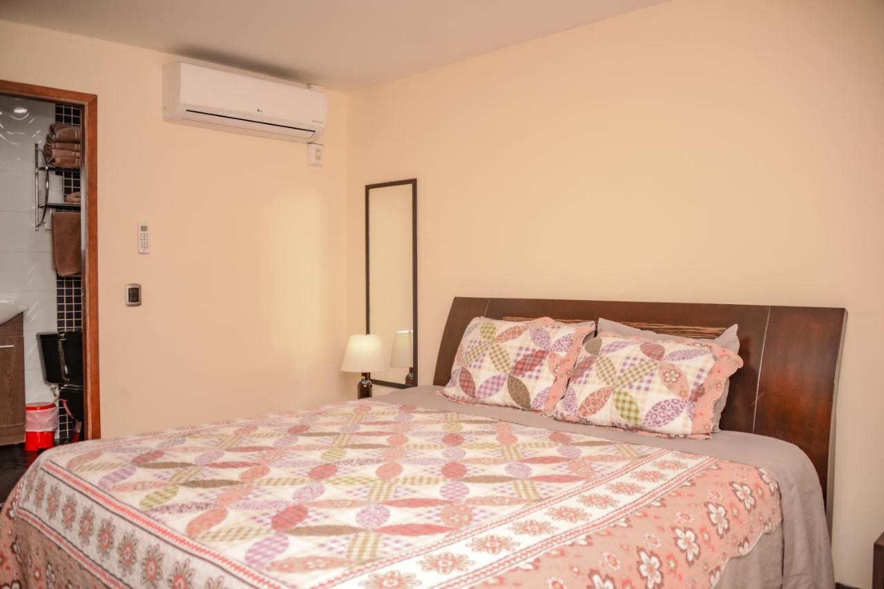 Calle 10 Suites Медельин Экстерьер фото