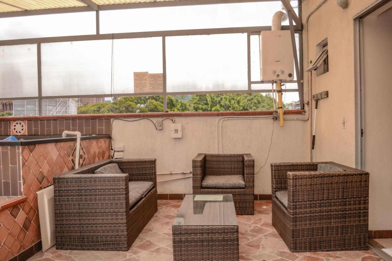 Calle 10 Suites Медельин Экстерьер фото