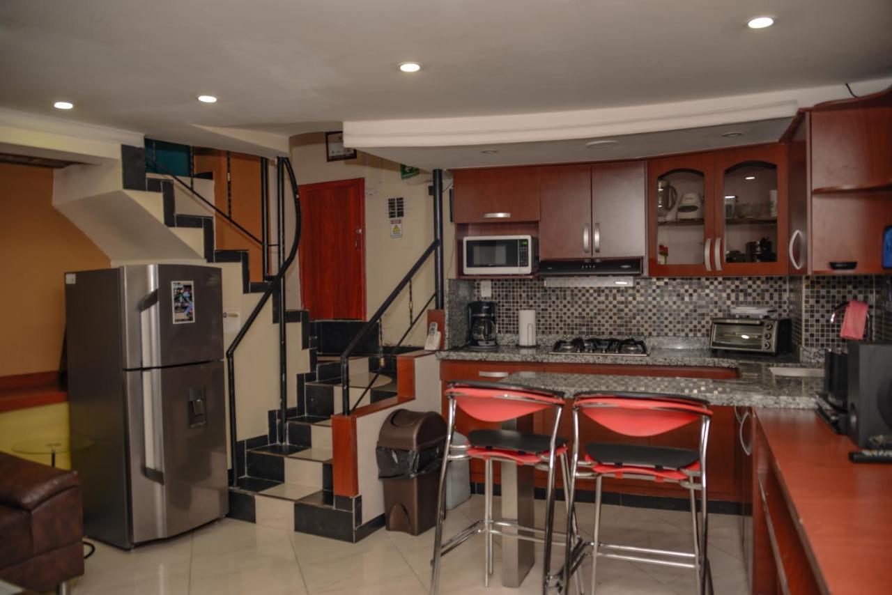 Calle 10 Suites Медельин Экстерьер фото